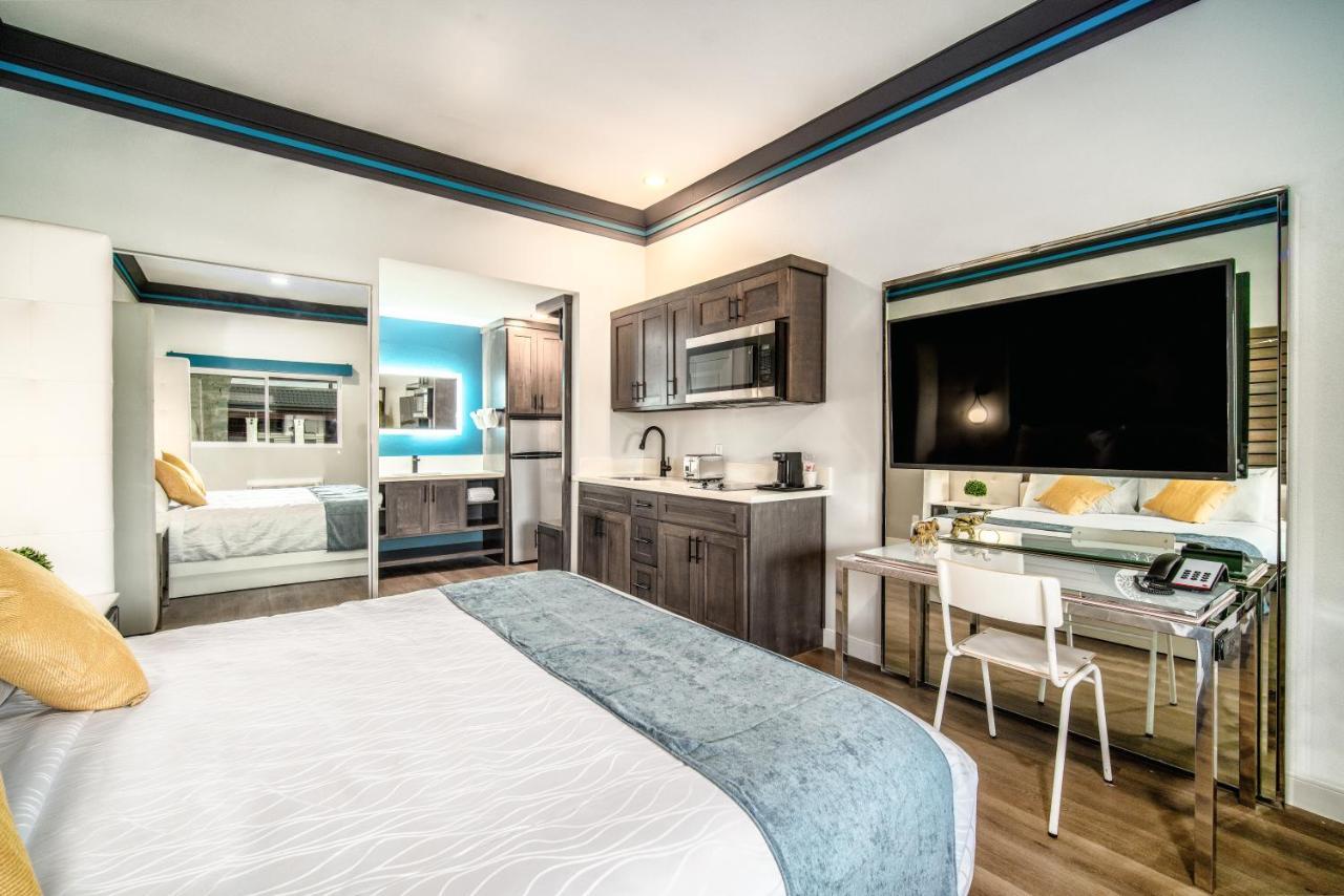Aspire Inn Studios & Spas 벨플라워 외부 사진
